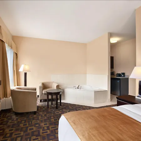 Days Inn & Suites By Wyndham Winnipeg Airport Manitoba-2
