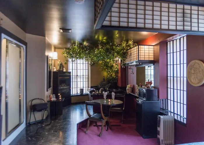 Mariaggi'S Theme Suite Hotel & Spa Winnipeg